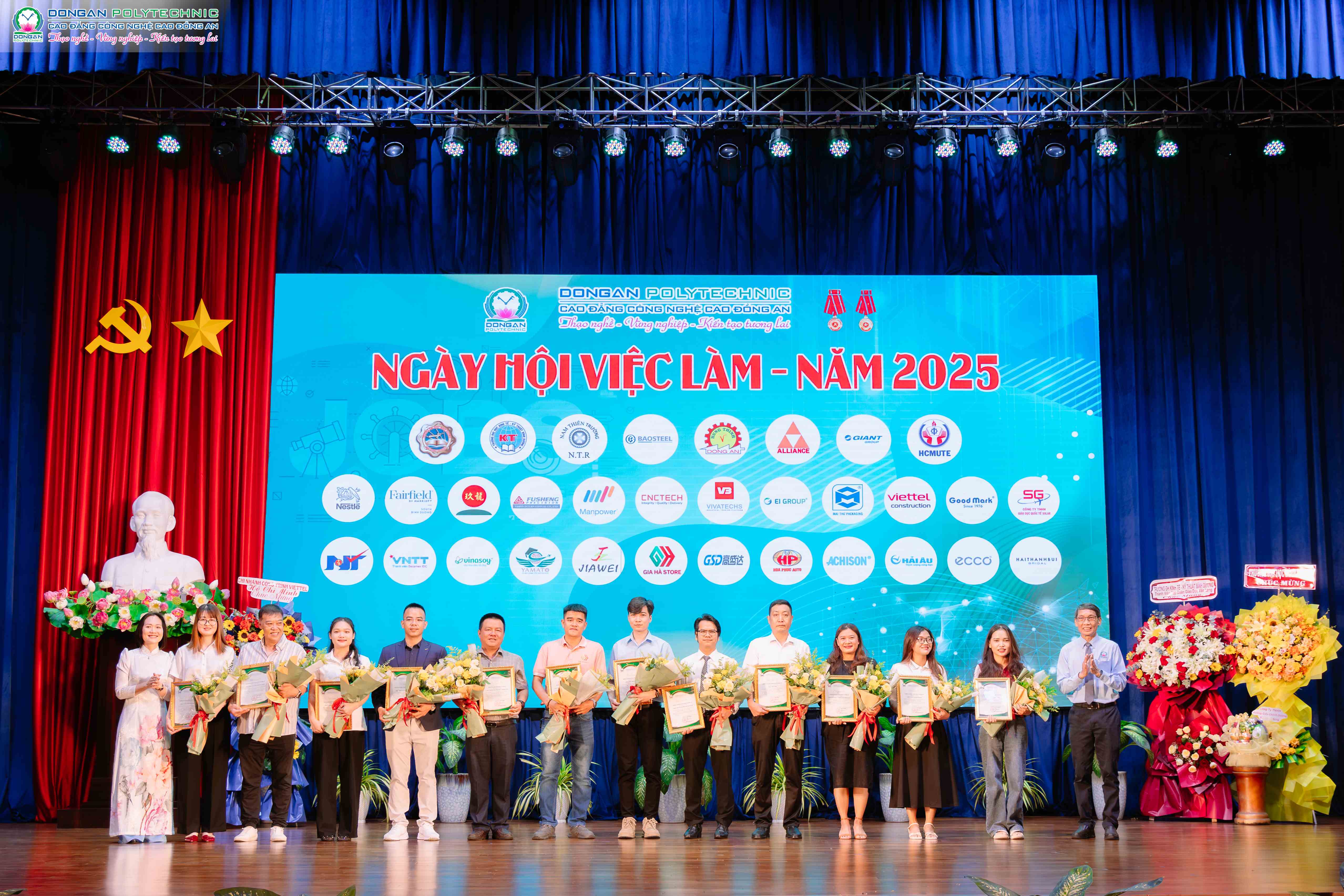 NGÀY HỘI VIỆC LÀM NĂM 2025 TẠI DAP: MỞ RA CƠ HỘI VIỆC LÀM & LIÊN THÔNG ĐẠI HỌC KHÔNG GIỚI HẠN!