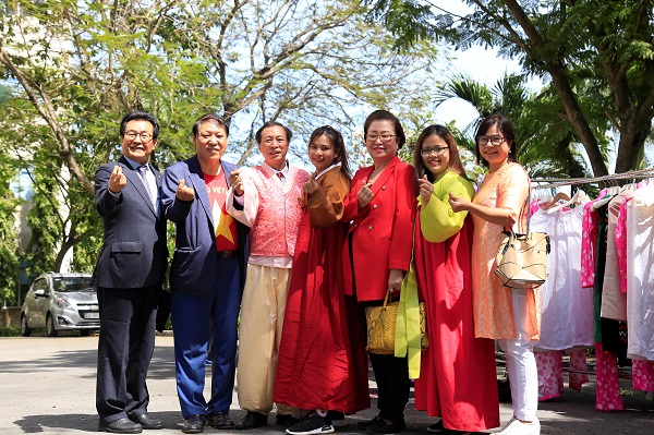 Giao lưu văn hóa Việt – Hàn với đoàn sinh viên trường Đại học Songgok, Hàn Quốc