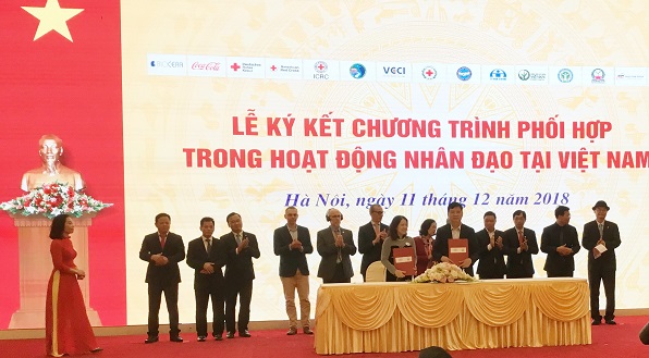 Cao đẳng Công nghệ cao Đồng An ký kết thỏa thuận với Hội Chữ Thập Đỏ Việt Nam.