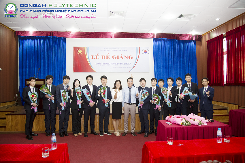 Lễ bế giảng Lớp đào tạo Tiếng Việt cho sinh viên Hàn Quốc