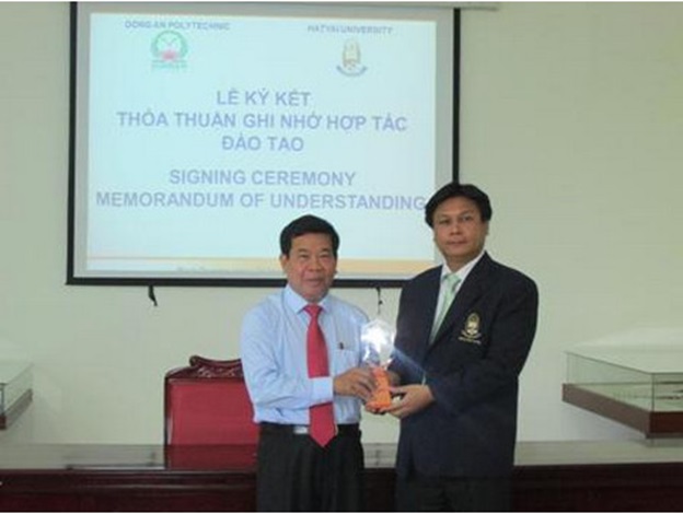 Lễ ký kết hợp tác đào tạo với trường Đại học Hatyai, Thái Lan
