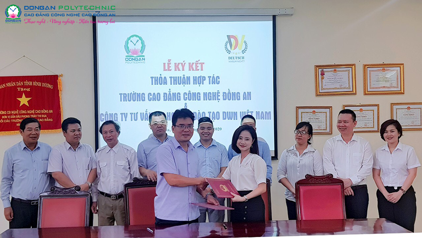 Lễ ký kết thỏa thuận hợp tác toàn diện giữa Trường cao đẳng Công Nghệ cao Đồng An và Công ty TNHH DWN Việt Nam